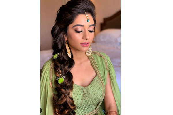 11 hairstyles for lehengas to rock on your wedding day 7