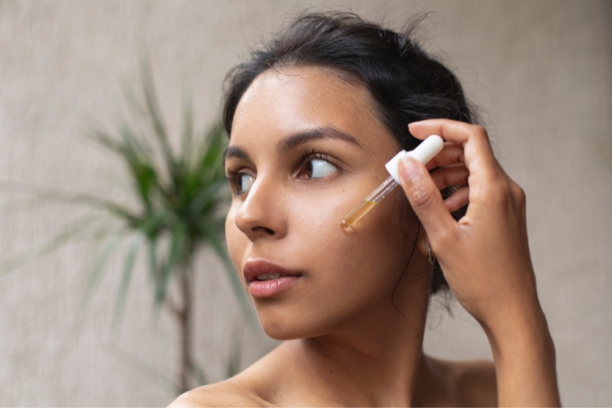 When to Use a Serum for Oily Skin: Top 7 Tips  