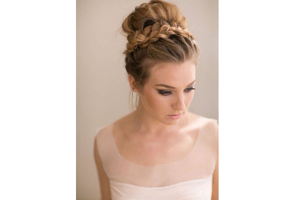 How to Choose the Perfect Wedding Hair - Twist Me Pretty