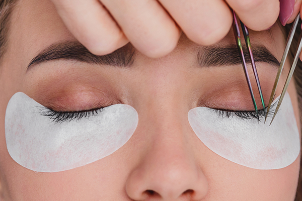 The low down on 3D lash extensions you don t want to miss