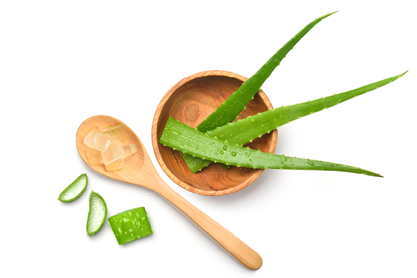 10 DIY Aloe Vera Based Face Packs For Glowing Skin