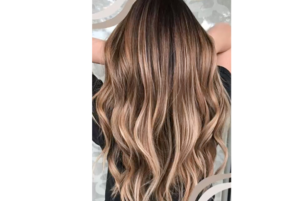 Add highlights to your hair