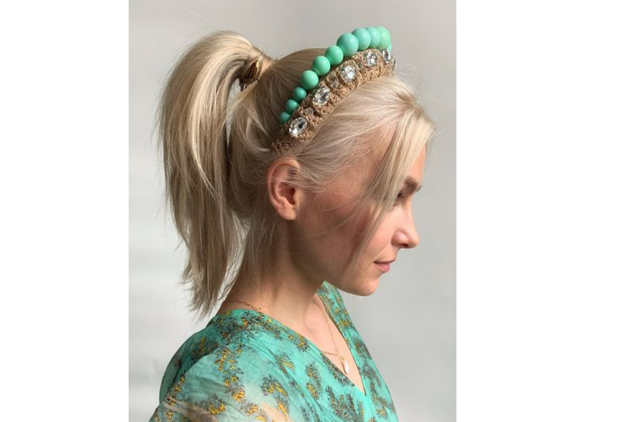 10 Pretty Headband Hairstyle Tutorials - Be Modish