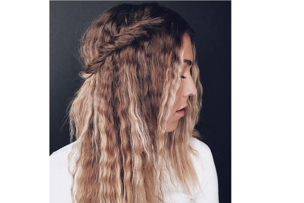 CRIMPED HAIR TUTORIAL | Gallery posted by Valerie Escobar | Lemon8