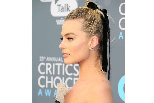 05. Top knot with golden cuff