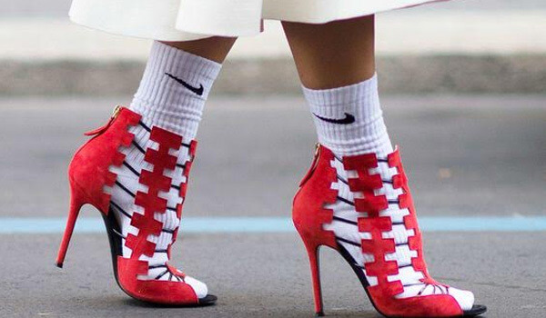 Fashion Black Street Wear Knitting Sock Boots 2021 10 cm Stiletto Heels  High Heels Pointed Toe Womens Boots