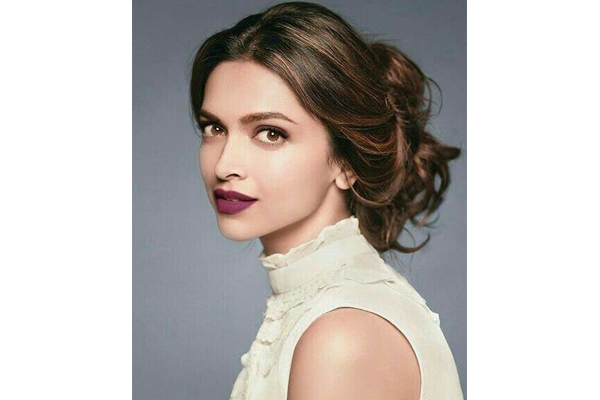 Deepika Padukone's creative hairstyles will inspire you to change your  hairdo | Lifestyle Gallery News - The Indian Express