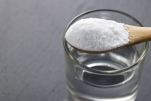 Baking soda for acne: Effectiveness and how to use it