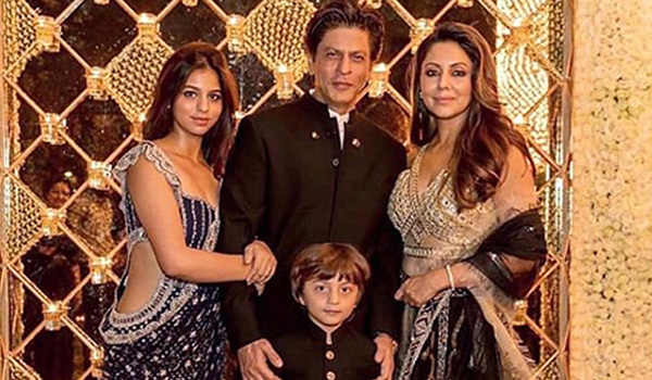 BB Beauty Decode: Shah Rukh Khan's Diwali Party 2018