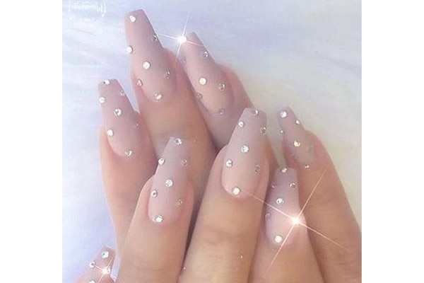 Beauty Trend - Crystal Nails - Blushing in Hollywood