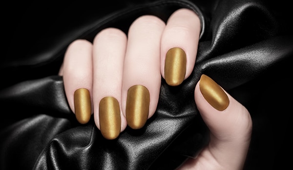 How to pick the right nail shape for your fingers 