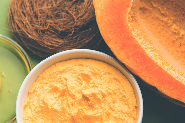 How to do a papaya facial at home for clear and glowing skin