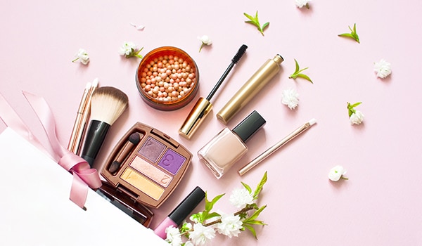Keep calm and slay! Here are 5 things your vanity kit absolutely needs this summer