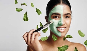 Revitalise Your Skin with Mint: Unconventional Skincare Uses