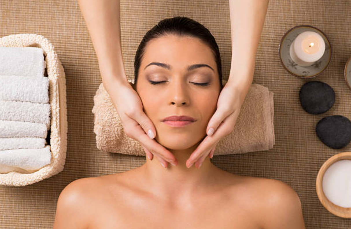 Facial Massage for Glowing Skin: Step-by-step Guide  