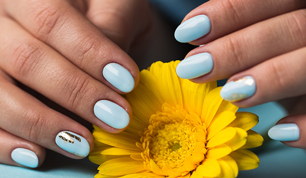 Strengthen brittle nails with these home remedies 