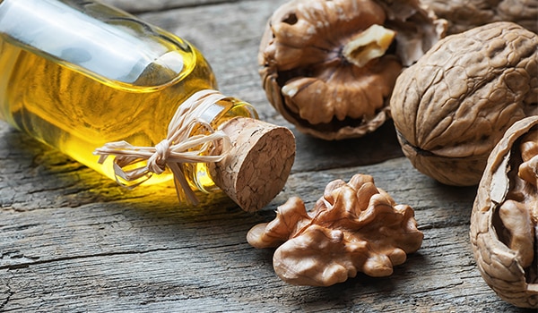 Walnut is your hair’s new BFF. Let’s find out why… 