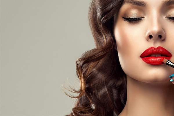 Reasons Why Women Wear Make-up