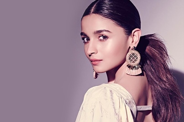 Alia Bhatt To Kareena Kapoor Khan: 5 Everyday Ponytail Styles To Learn From  Bollywood Divas - Boldsky.com