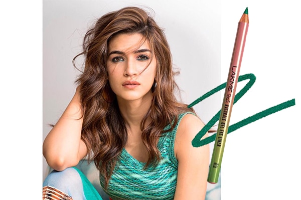 Kriti Sanon Looks Hypnotizing