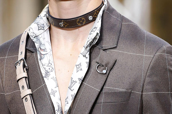 Men wearing store chokers