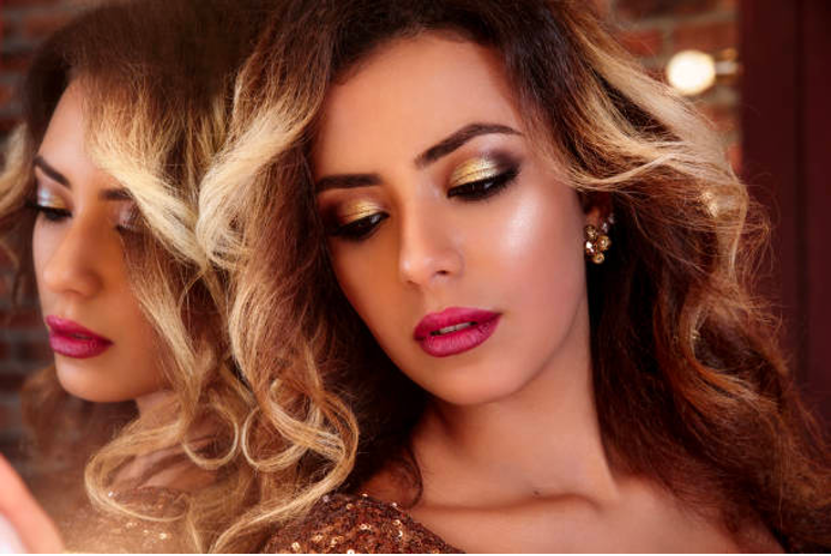 Top Party Makeup Trends: Lights, Camera, Glam! 