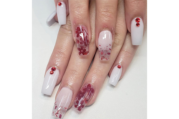 Floral Nail-Art Ideas