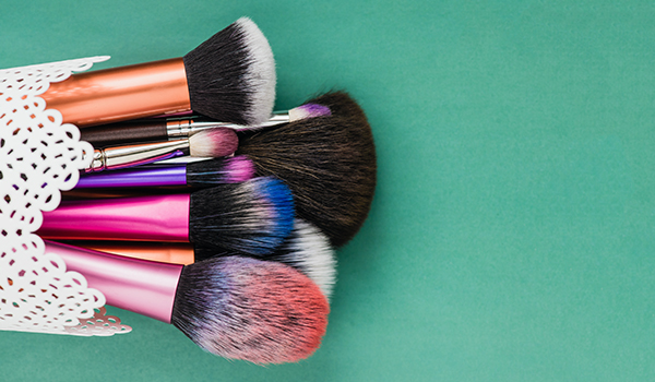 An easy scotch tape hack to clean makeup brushes in a jiffy