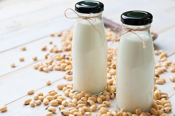 8. <a href="https://www.bebeautiful.in/lifestyle/wellness/pros-and-cons-of-eating-soy-foods">Soy milk</a>