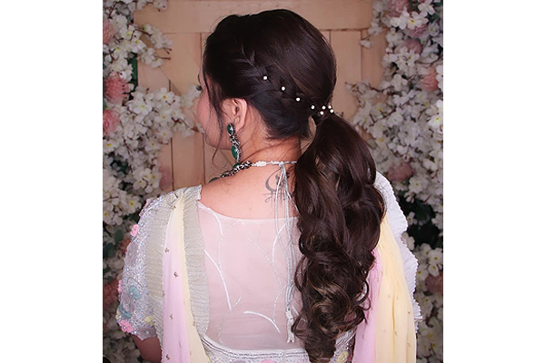 Simple Hairstyles for Brides to be | Engagement hairstyles, Messy braided  hairstyles, Loose curls hairstyles
