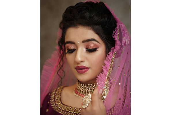 7 Types Of Bridal Eye Makeup You Should Know About! – WedBook | Bridal eye  makeup, Bride eye makeup, Eye makeup