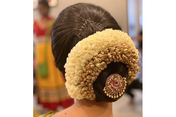 Looking to buy a high-quality-stylish donut hair bun online in USA ? –  Classical Dance Jewelry