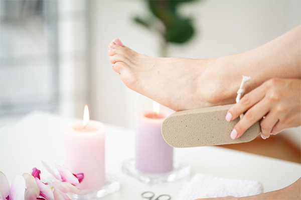 Get Clean and Soft Feet with the Correct Use of Pumice Stone