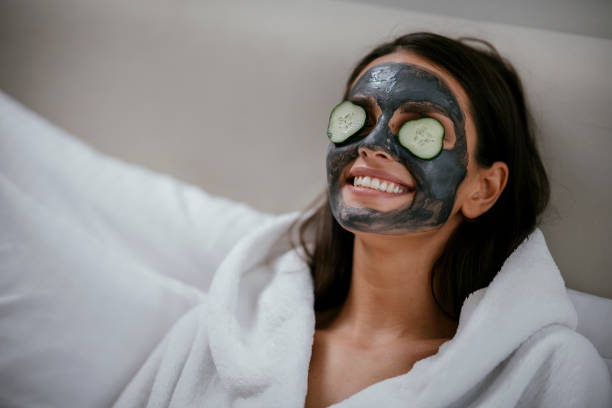Get Rid of Face Tans with these DIY Face Masks 
