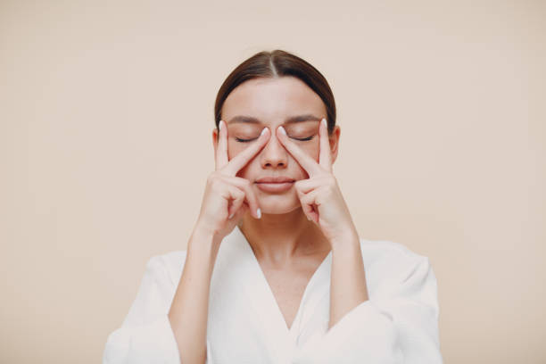 Exploring The Science Behind a Face Massage and Top Benefits  