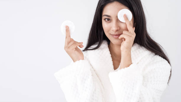 Double Cleansing: What Are Its Benefits and How to Double Cleanse Your Skin