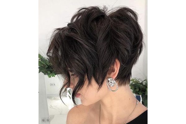 Trending Short Choppy Haircut Ideas for 2023