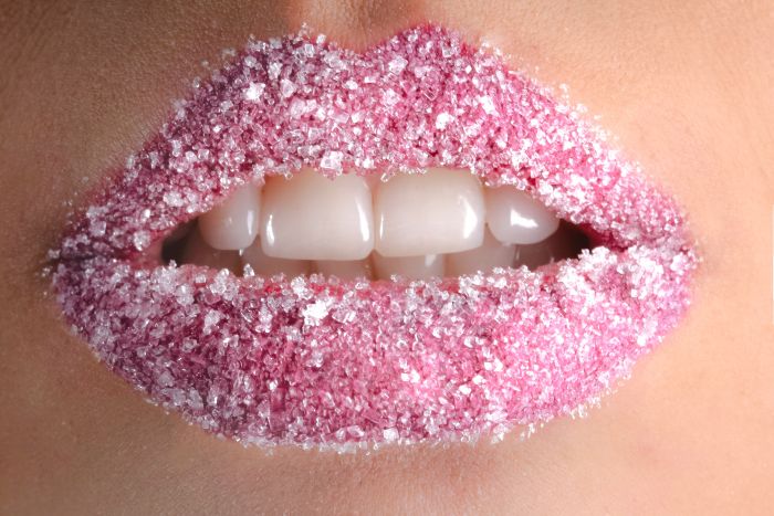 FAQs about how to make lips pink and healthy