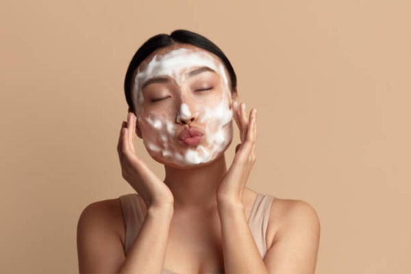 Cleanse and Conquer: Discovering the Power of the Perfect Face Cleanser