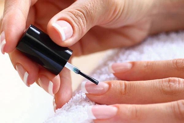 9 Ways To Make Your Nails Grow Longer And Stronger