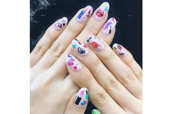 Miss Pop on Instagram: “What inspires me? My sweet new pair of leggings!  Get this easy DIY look- hit the… | Stylish nails art, Minimalist nail art,  Valentines nails
