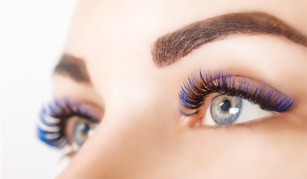 Ombré Lashes–the latest Instagram trend. Are you game?