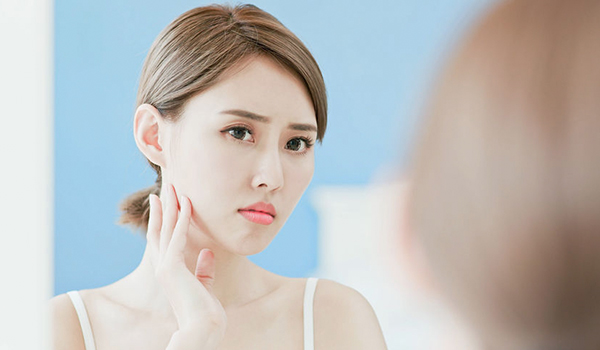 Causes of pale skin and how to treat it, according to an expert