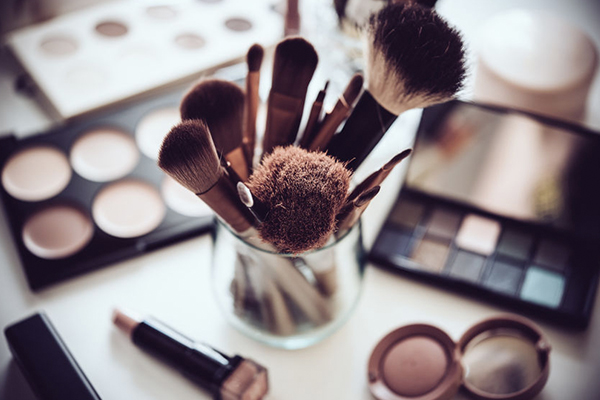 sanitising makeup guide