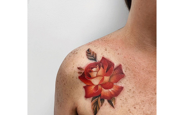 Tattoos and Summer: How to take care of your tattoos in the summertime