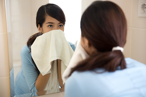 Is Air-Drying Better Than Towel-Drying After Cleansing Your Face?